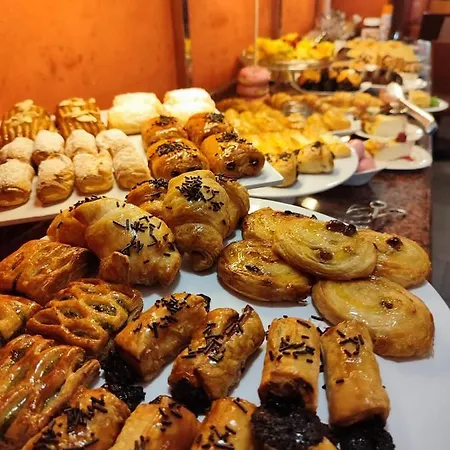 호텔 플라트하도르 시체스